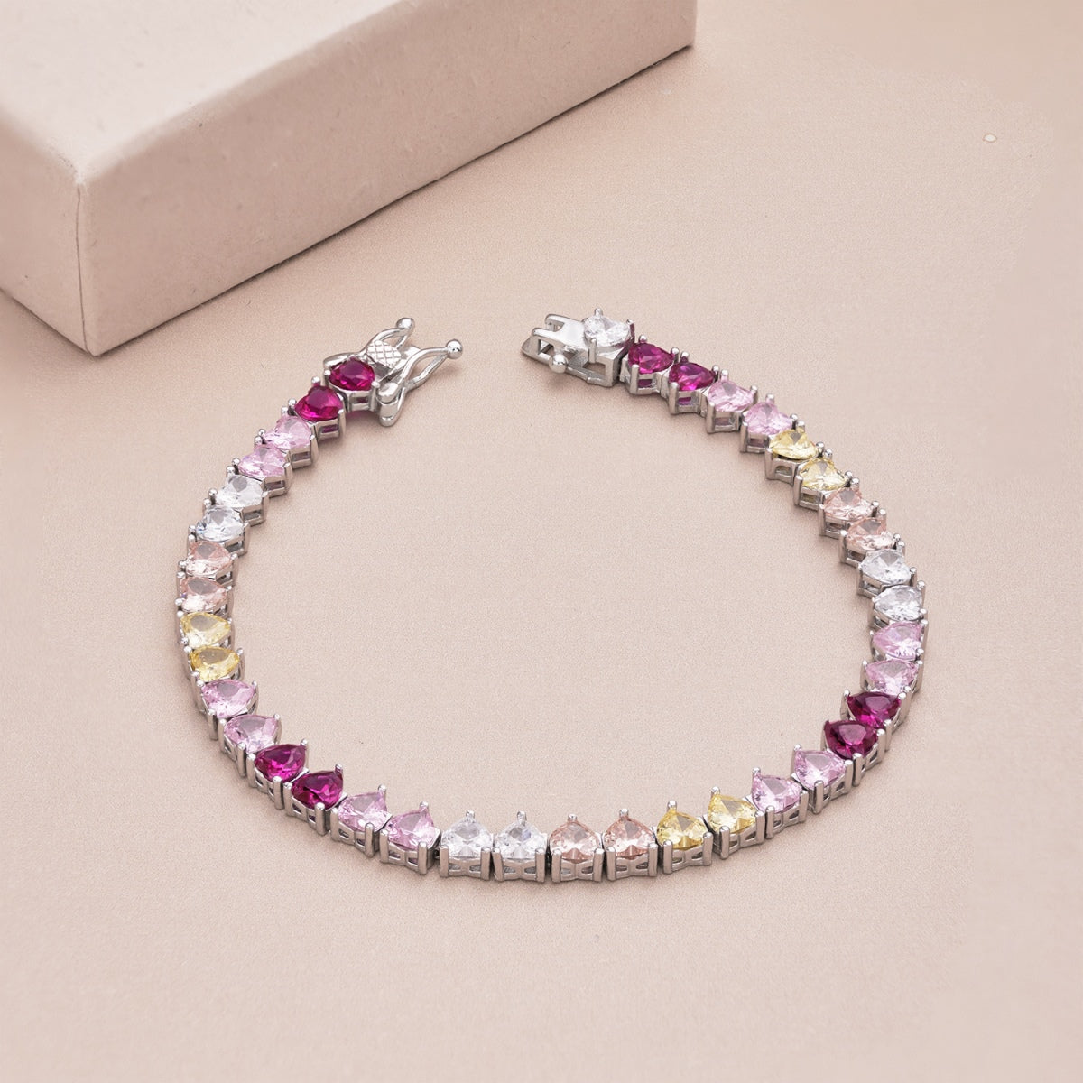 [Kincade Jewelery]Luxurious Colorful Romantic Heart Shape Lover Bracelet
