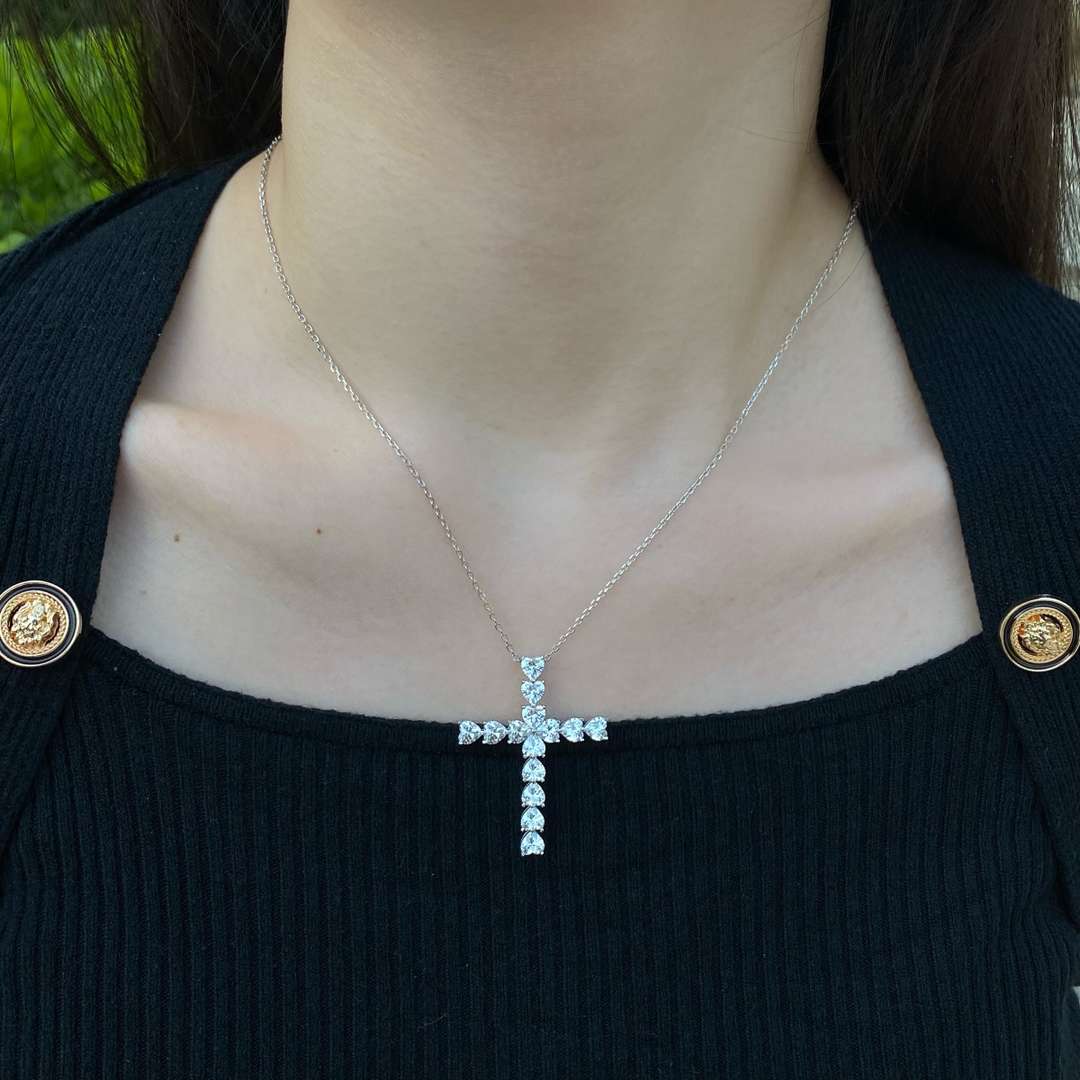 [Kincade Jewelrys]Radiant Cross Shape Necklace