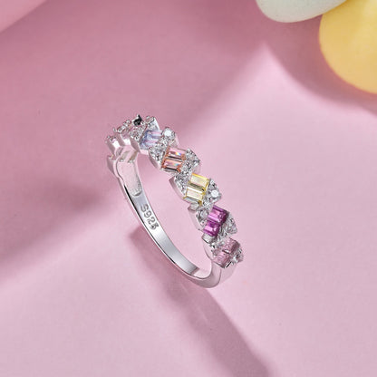 [Kincade Jewelery]Delicate Vibrant Emerald Cut Daily Ring
