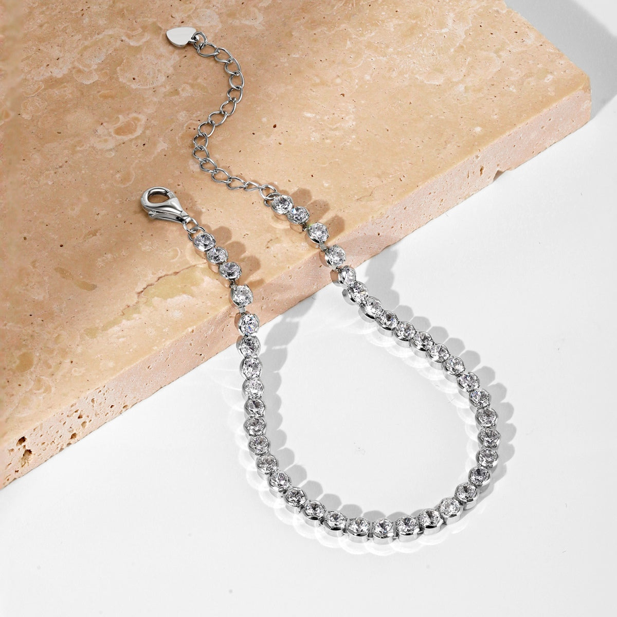 [Kincade Jewelrys]Ornate  Sparkling Round Cut Daily Bracelet