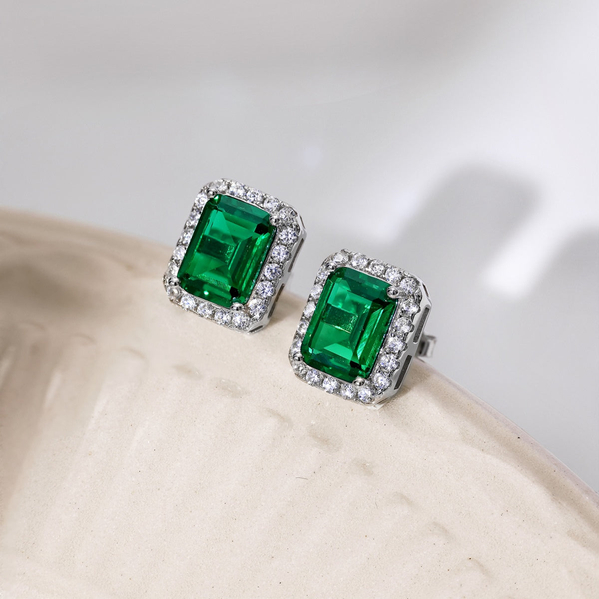 [Kincade Jewelery]Luxurious Dainty Emerald Cut Banquet Earrings