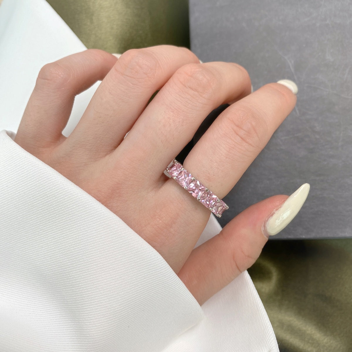 [Kincade Jewelery]Elegant Princess Cut Tennis Ring
