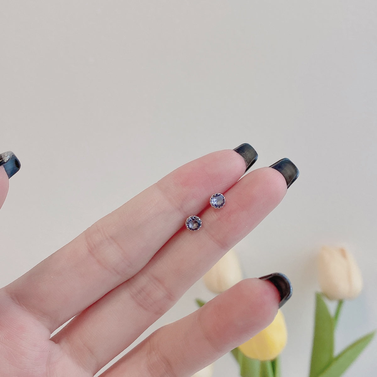 [Kincade Jewelrys]Sparkling Colorful Round Shape Earrings