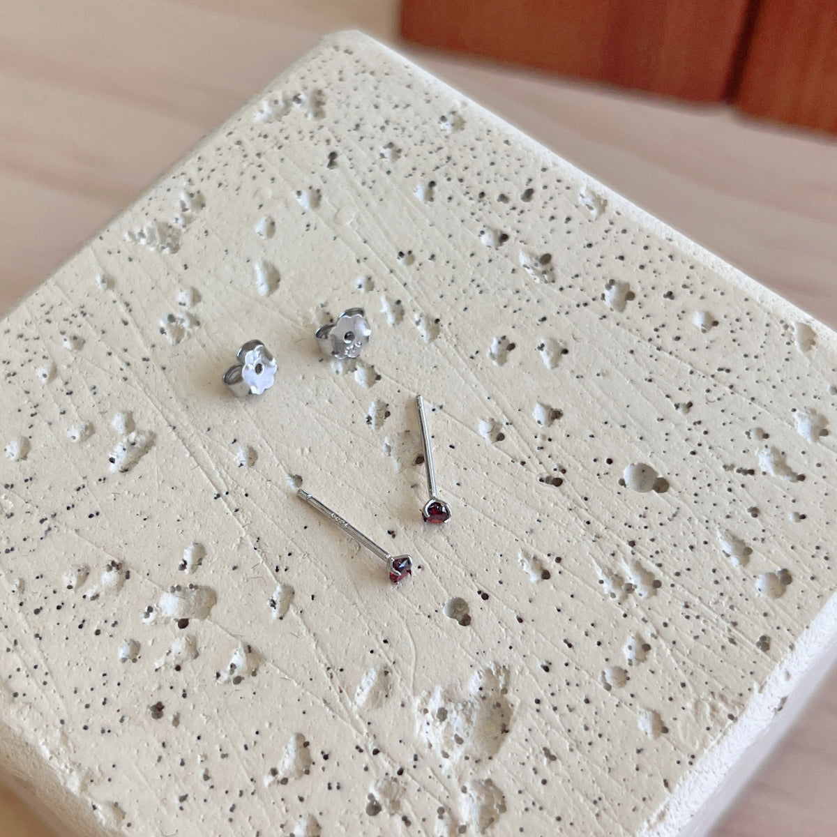 [Kincade Jewelery]Delicate Solitaire Earrings