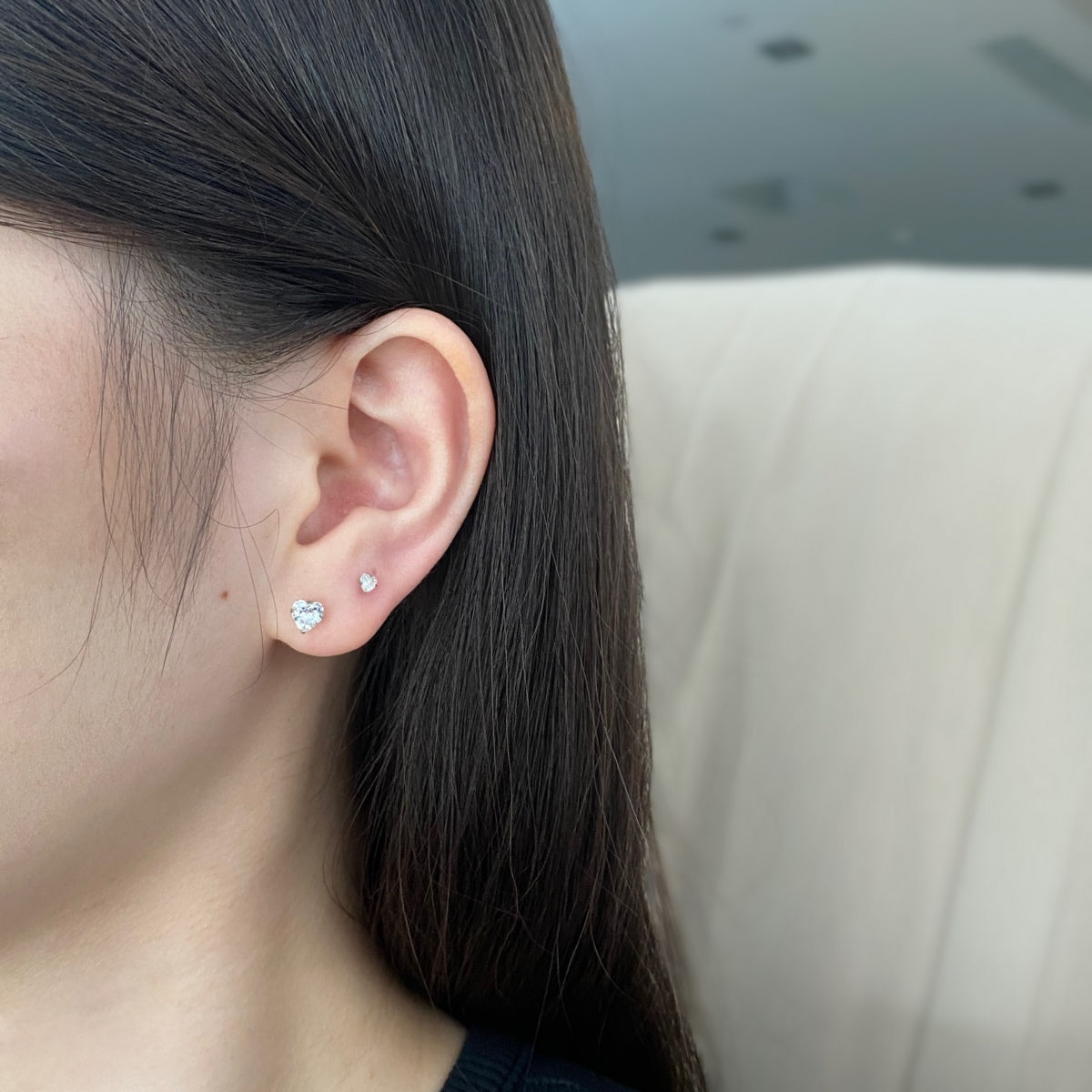 [Kincade Jewelrys]Sparkling Heart Shaped Simple Earrings