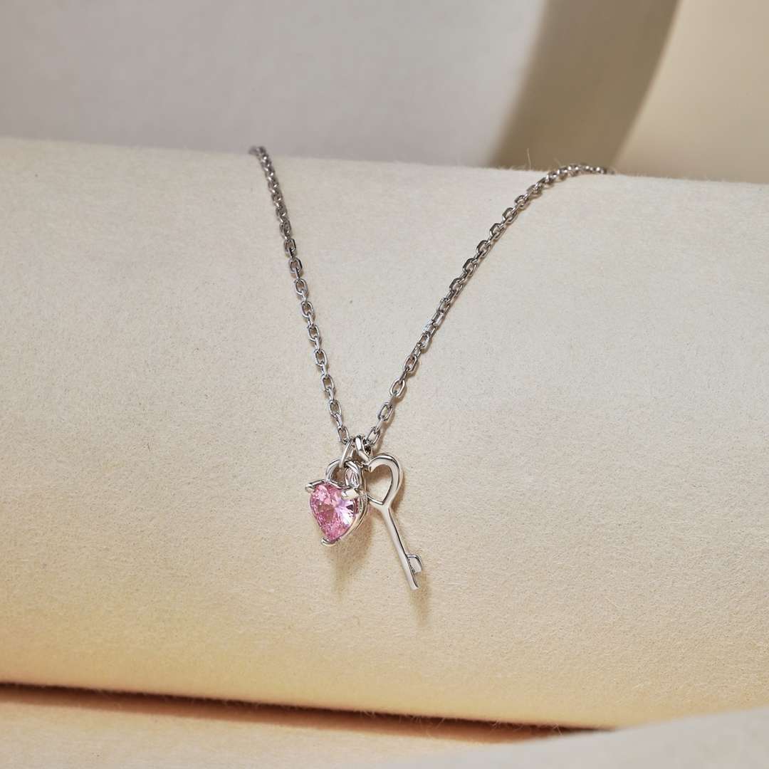 [Kincade Jewelrys]Unique Heart Shape Key Pendent Necklace