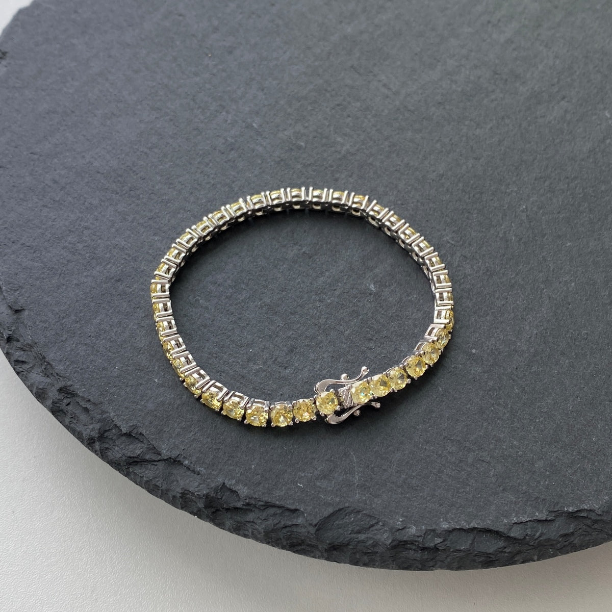 [Kincade Jewelery]Ornate Dazzling Round Cut Tennis Bracelet