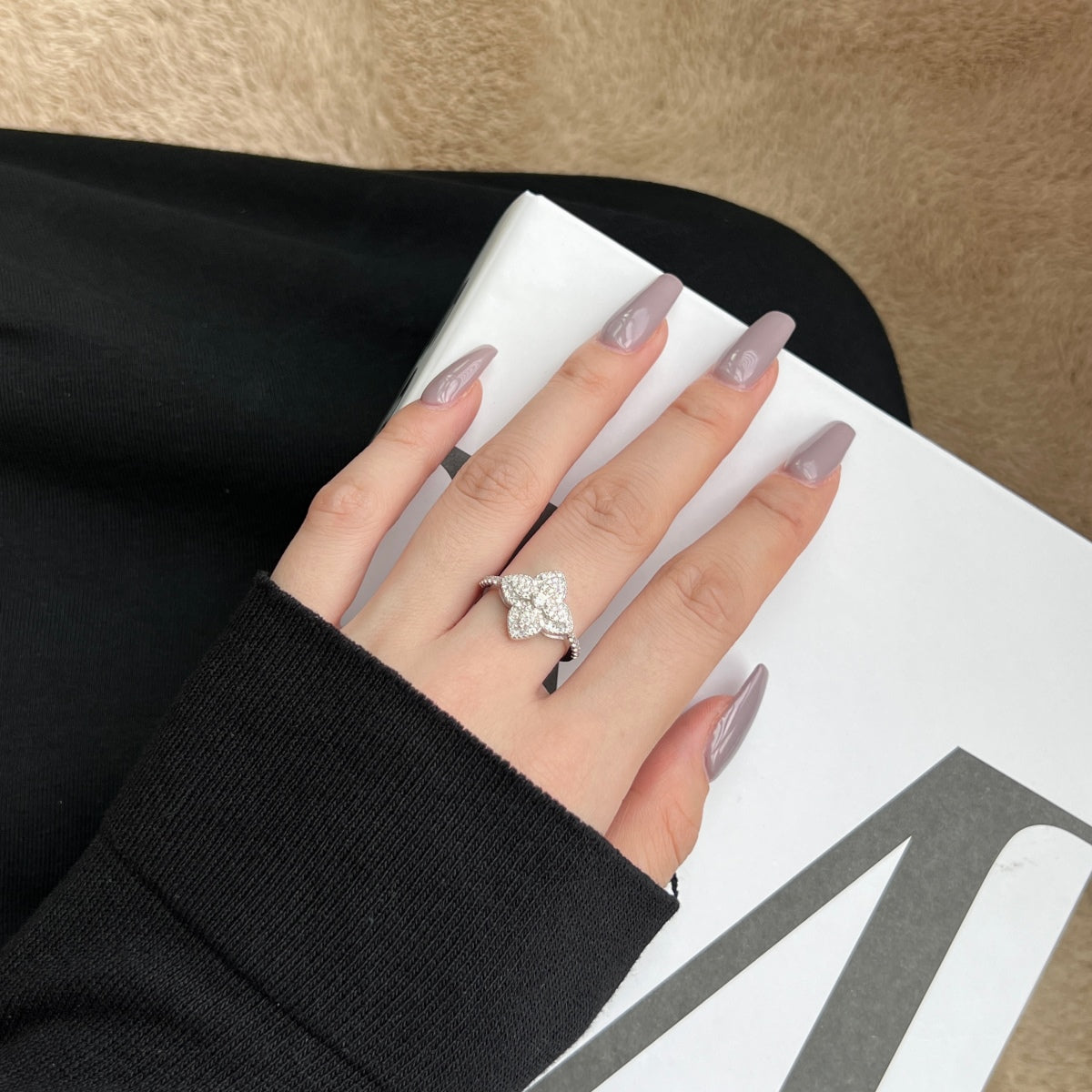 [Kincade Jewelrys]Luxurious Colorful Flower Shape Banquet Ring