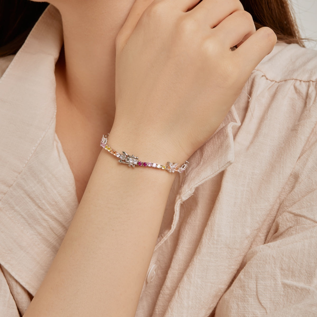 [Kincade Jewelery]Ornate Colorful Butterfly Shape Round Cut Daily Bracelet