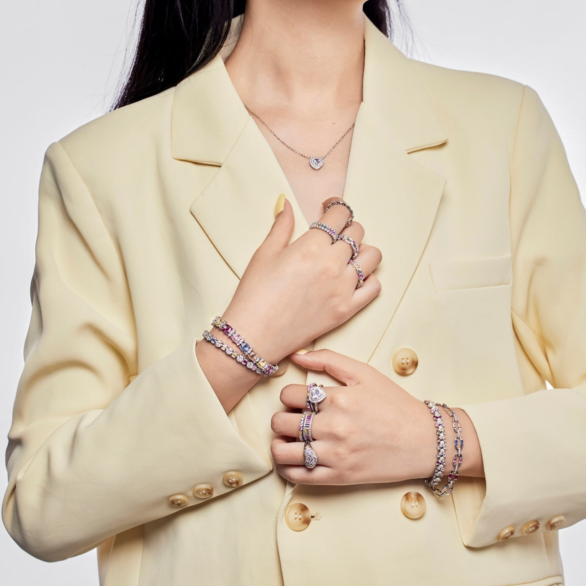 [Kincade Jewelery]Splashy Ornate Emerald Cut Cocktail Ring