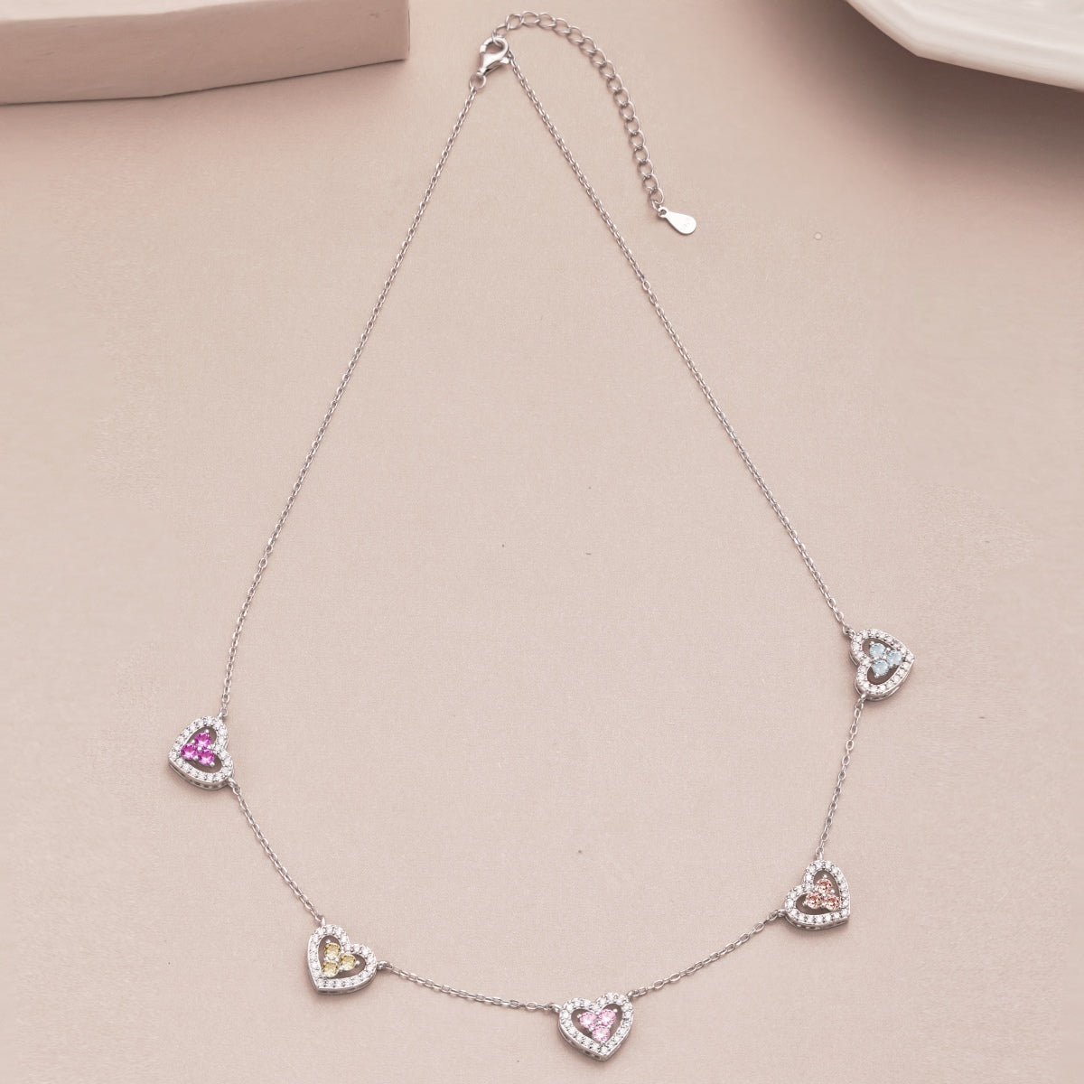 [Kincade Jewelery]Sparkling Five Heart Necklace