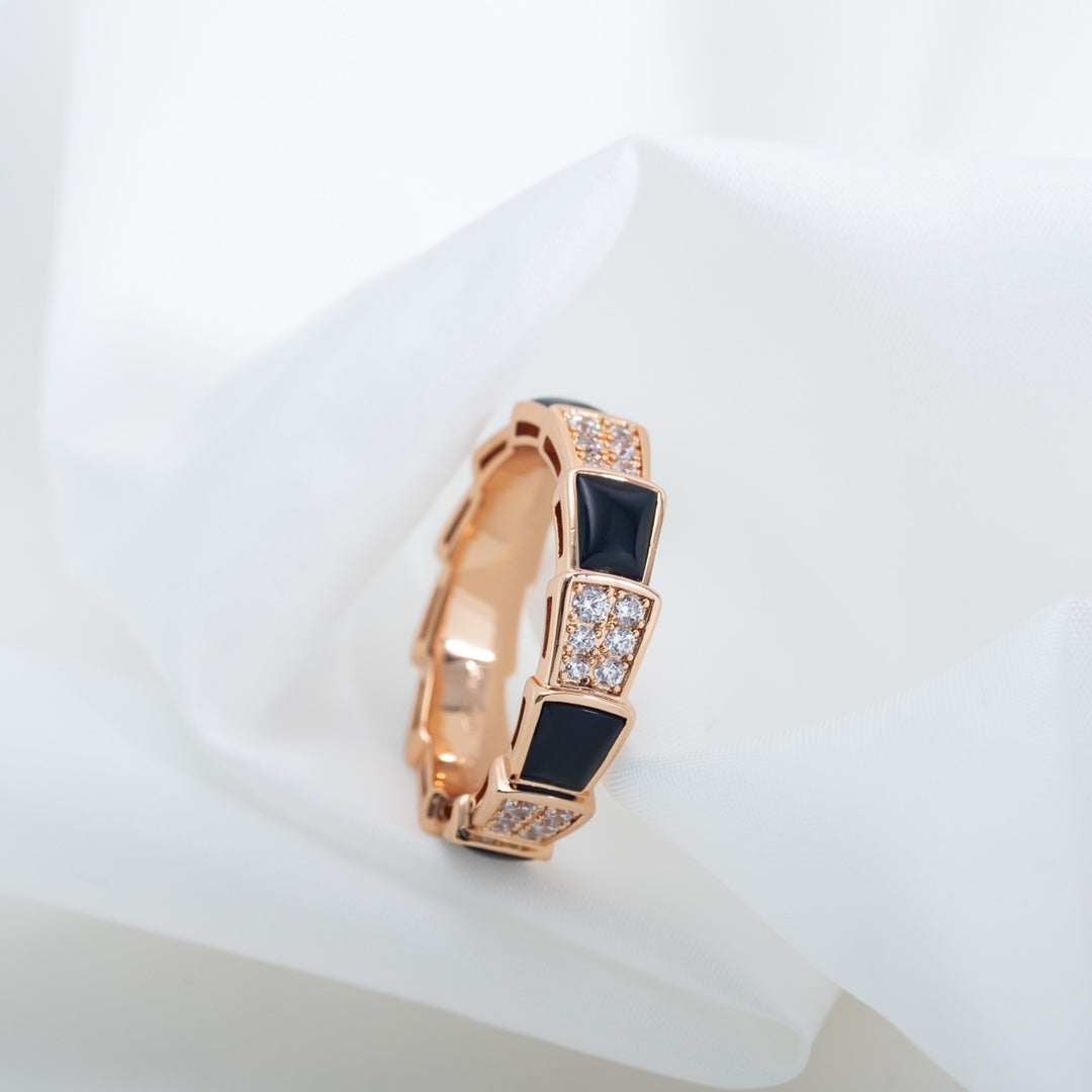 [Kincade Jewelery]SERPENTI RING PINK GOLD BLACK MOP DIAMOND PAVED 4MM