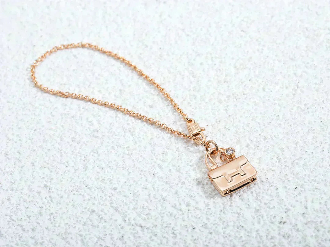 [Kincade Jewelery]AMULETTE PEDANT ROSE GOLD NECKLACE