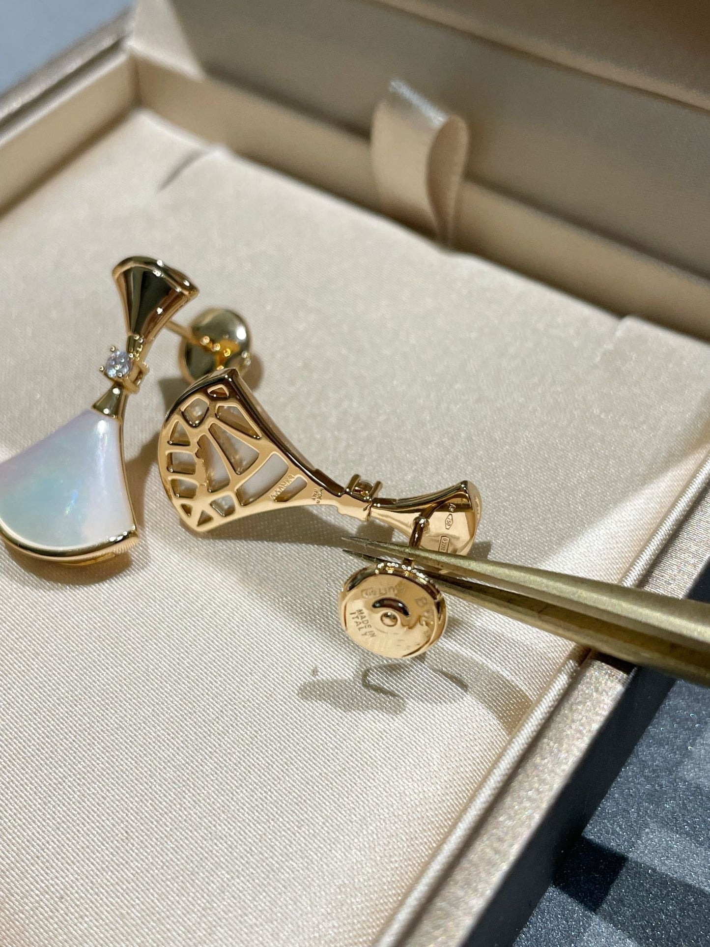 [Kincade Jewelery]DREAM MOP 1 DIAMOND EARRINGS