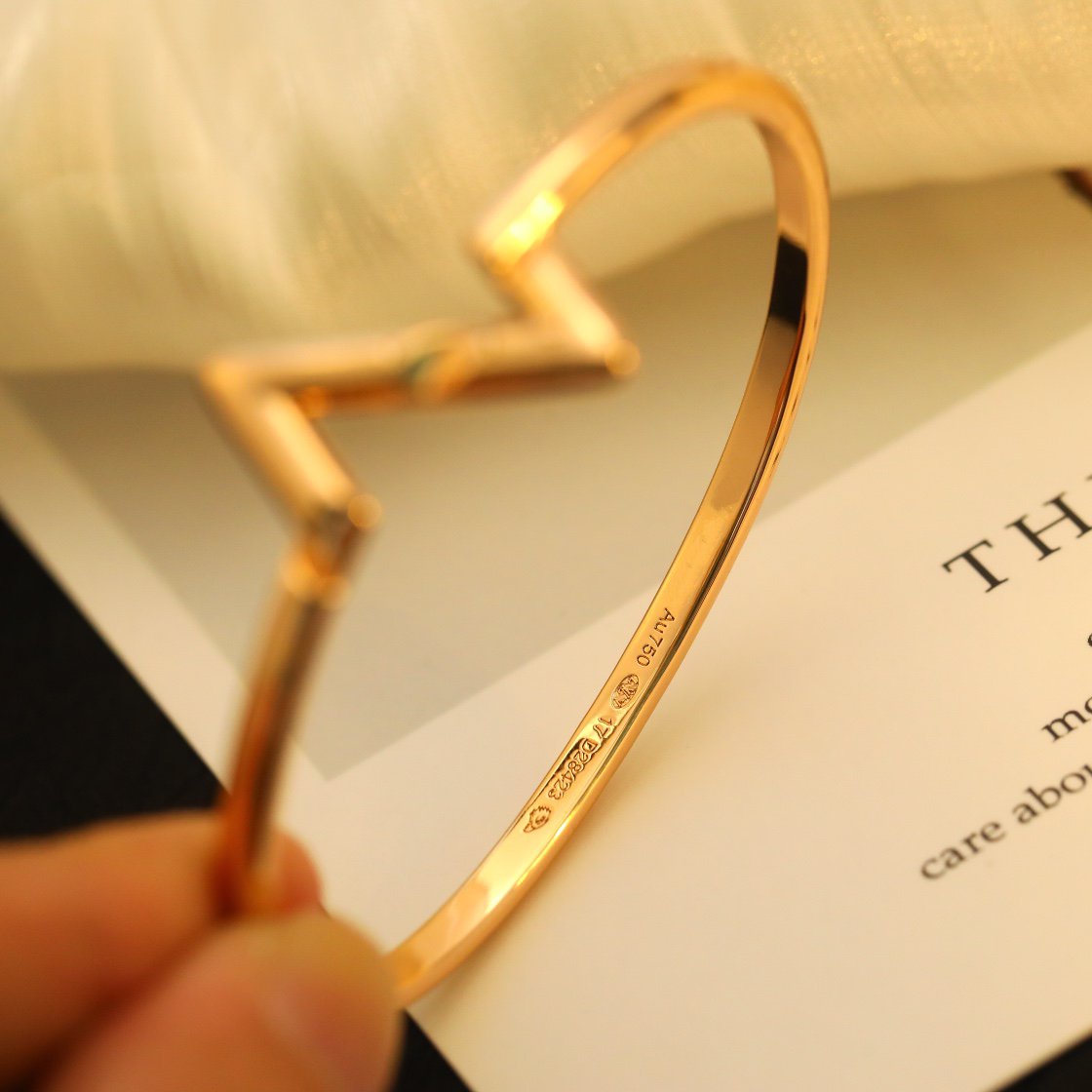 [Kincade Jewelery]VOLTE UPSITE DOWN BRACELET