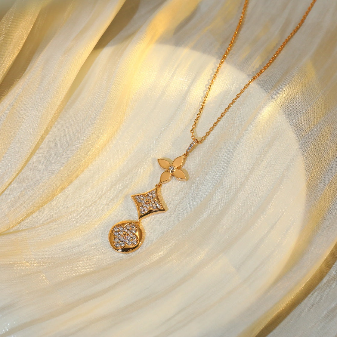[Kincade Jewelery]STAR AND SUN DIAMOND PINK GOLD NECKLACE