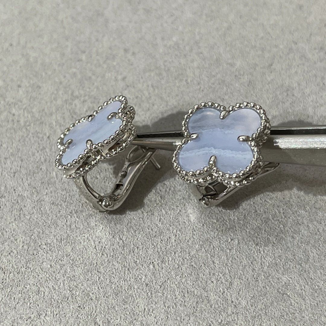 [Kincade Jewelery]Kincade CHALCEDONY SILVER STUD EARRINGS
