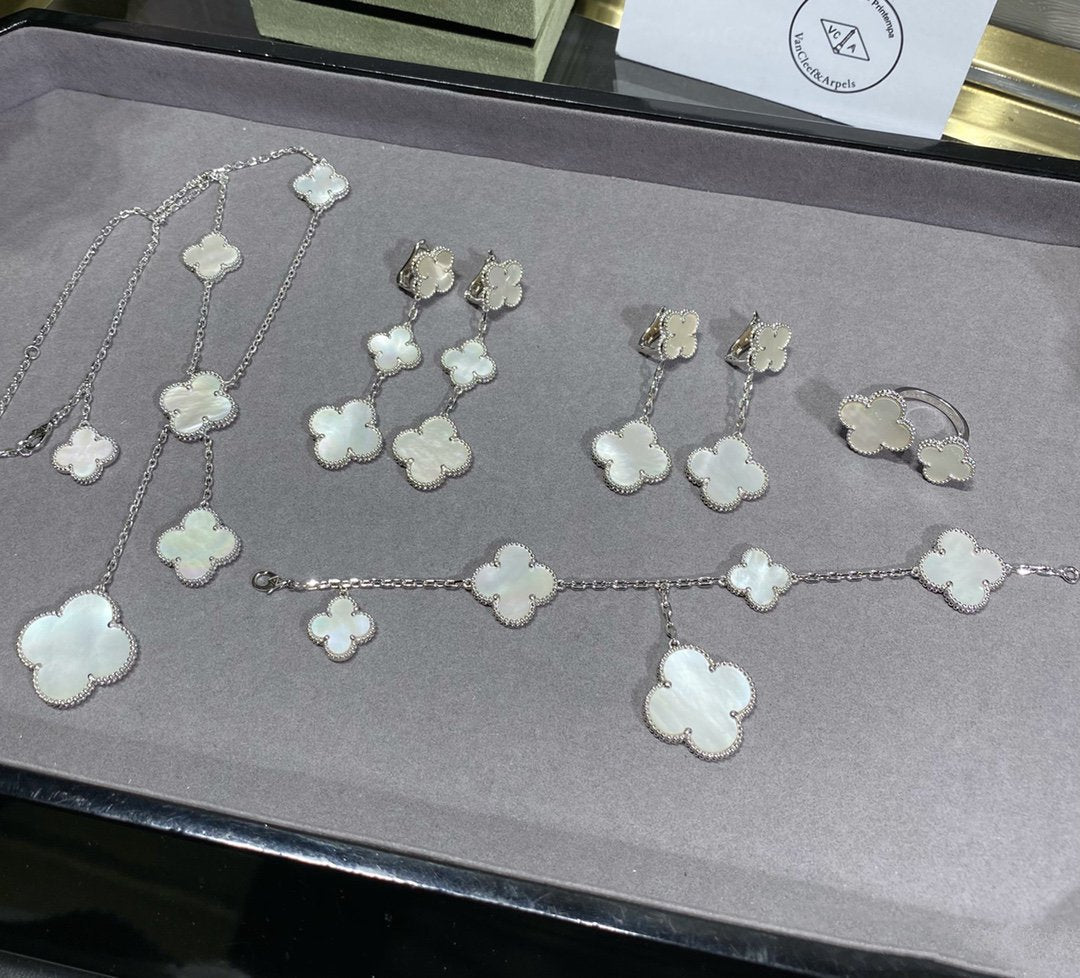 [Kincade Jewelery]Kincade 5 MOTIF WHITE MOP SILVER BRACELET