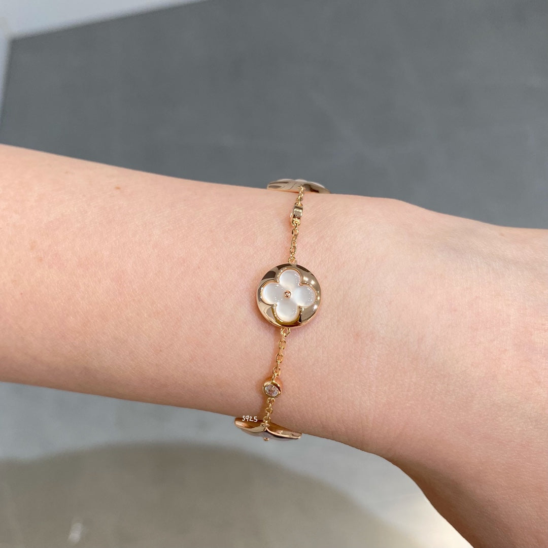 [Kincade Jewelery]STAR AND SUN 4 MOTIF WHITE MOP PINK GOLD BRACELET