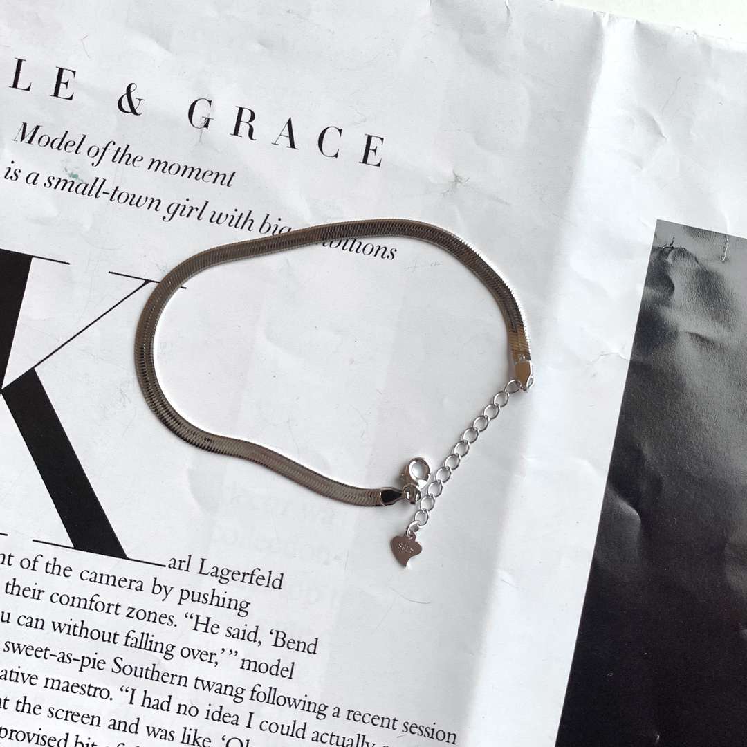 [Kincade Jewelery]Flat Snake Bone Chain Blade Necklace