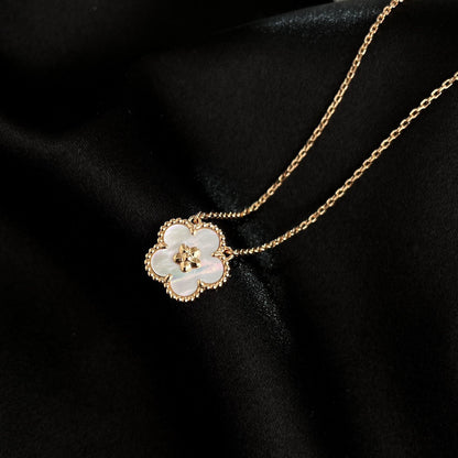[Kincade Jewelery]LUCKY  WHITE MOP  PLUM BLOSSOM NECKLACE