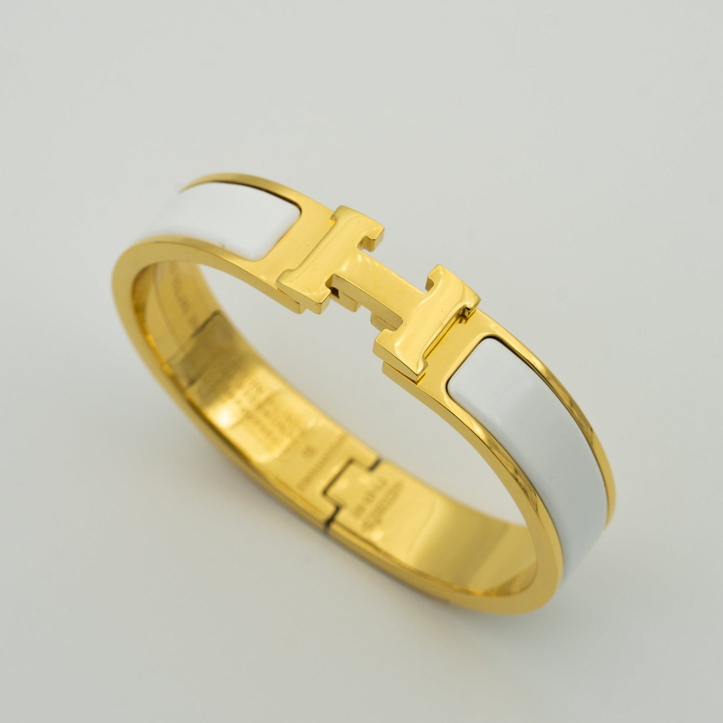 [Kincade Jewelery]H WHITE BRACELET