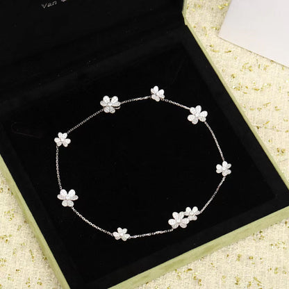 [Kincade Jewelery]FRIVOLE SILVER 9 FLOWERS NECKLACE