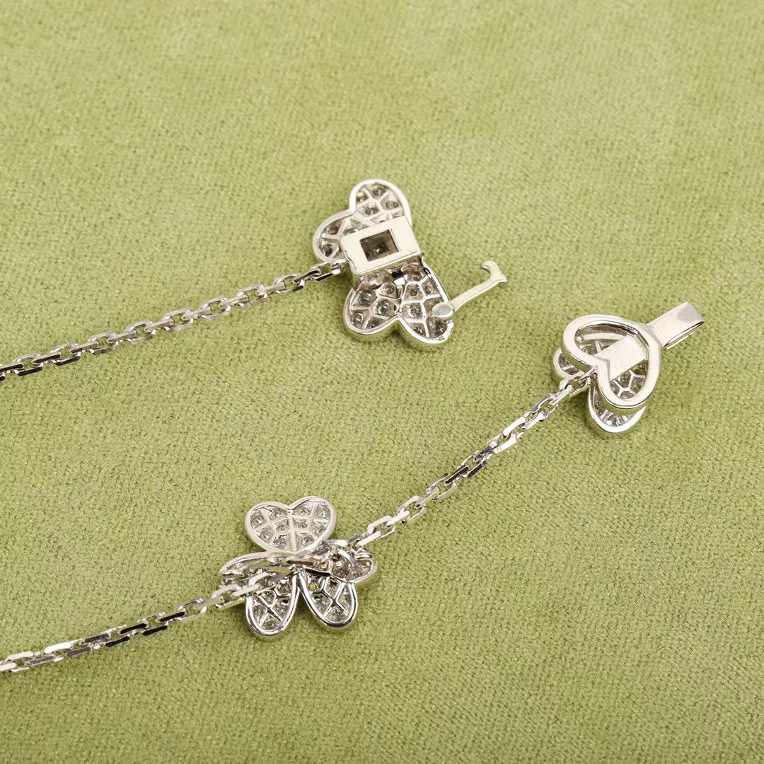 [Kincade Jewelery]FRIVOLE SILVER 9 FLOWERS NECKLACE