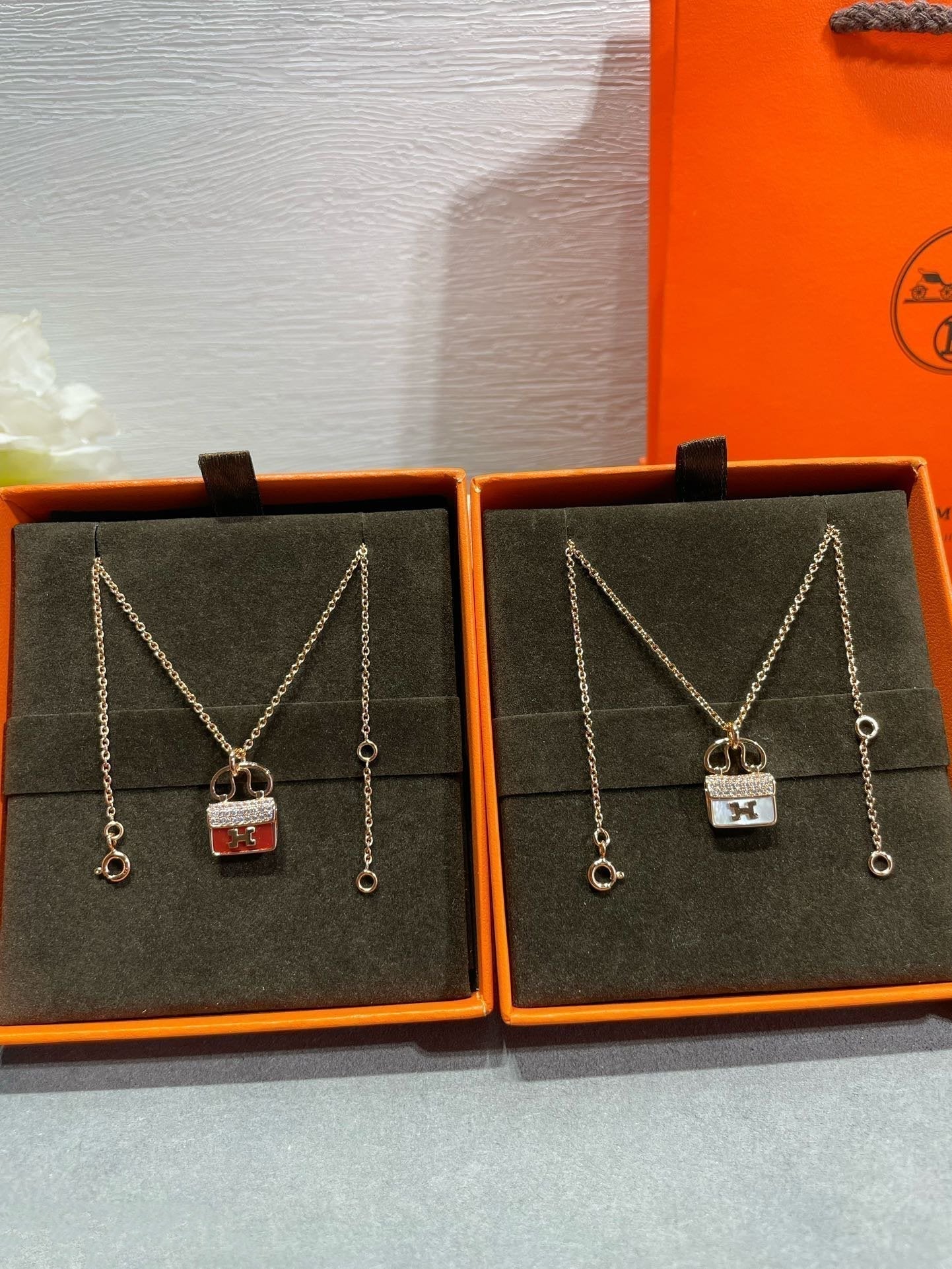 [Kincade Jewelery]H CIRCE MOISSANITE PENDANT NECKLACE GOLD