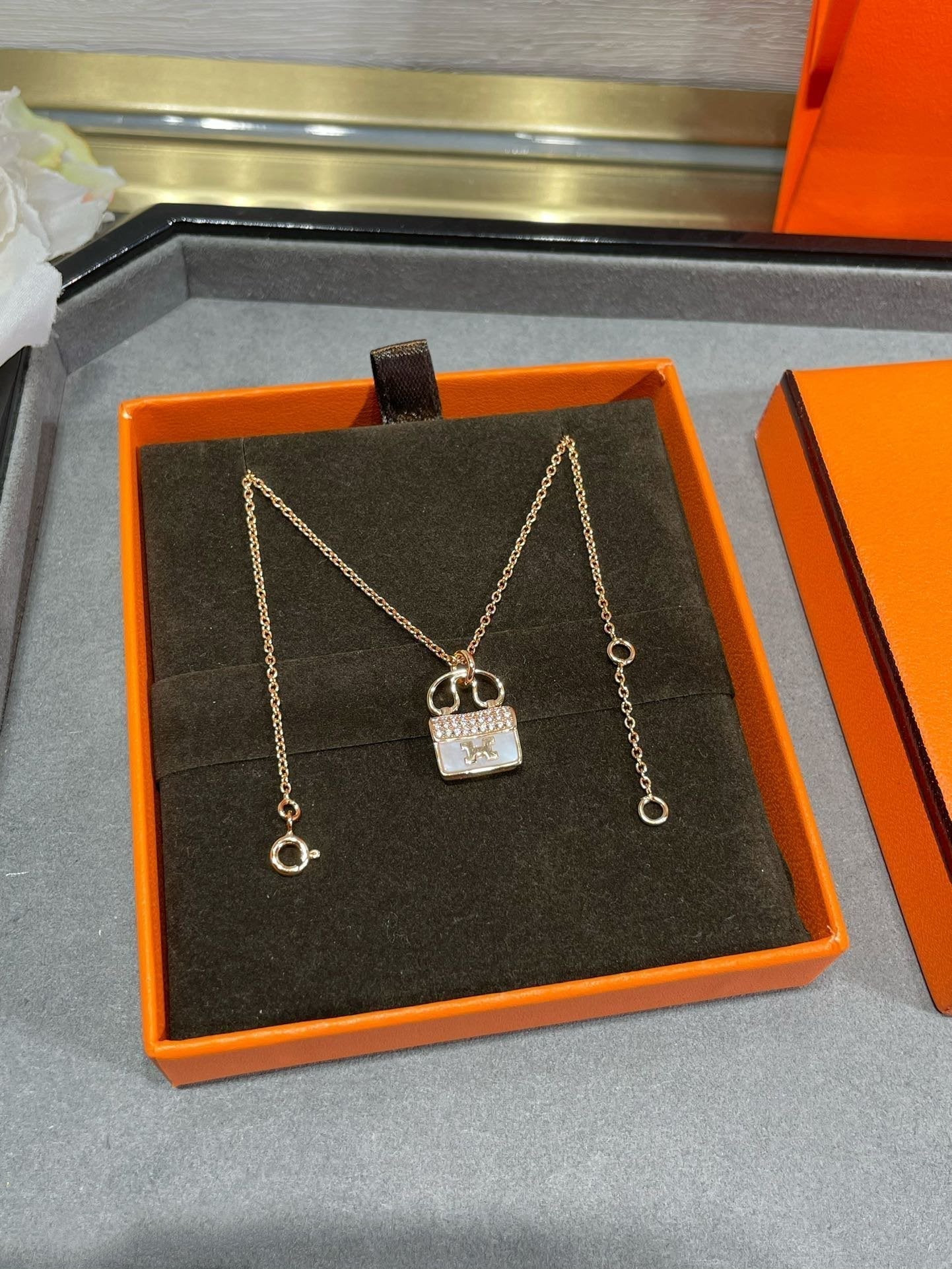 [Kincade Jewelery]H CIRCE MOISSANITE PENDANT NECKLACE GOLD