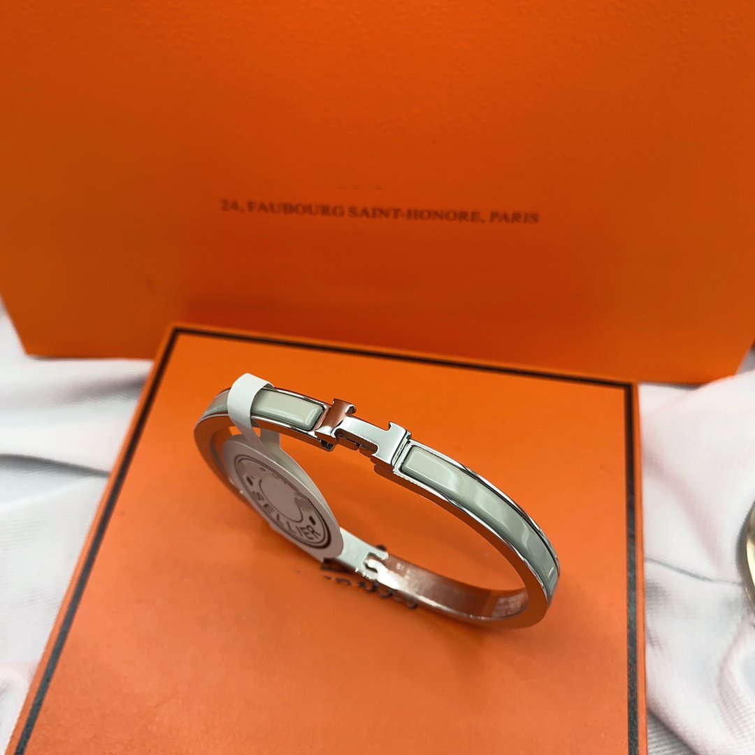 [Kincade Jewelery]CLASSIC HM CLIC GREEN 8MM ENAMEL BRACELET